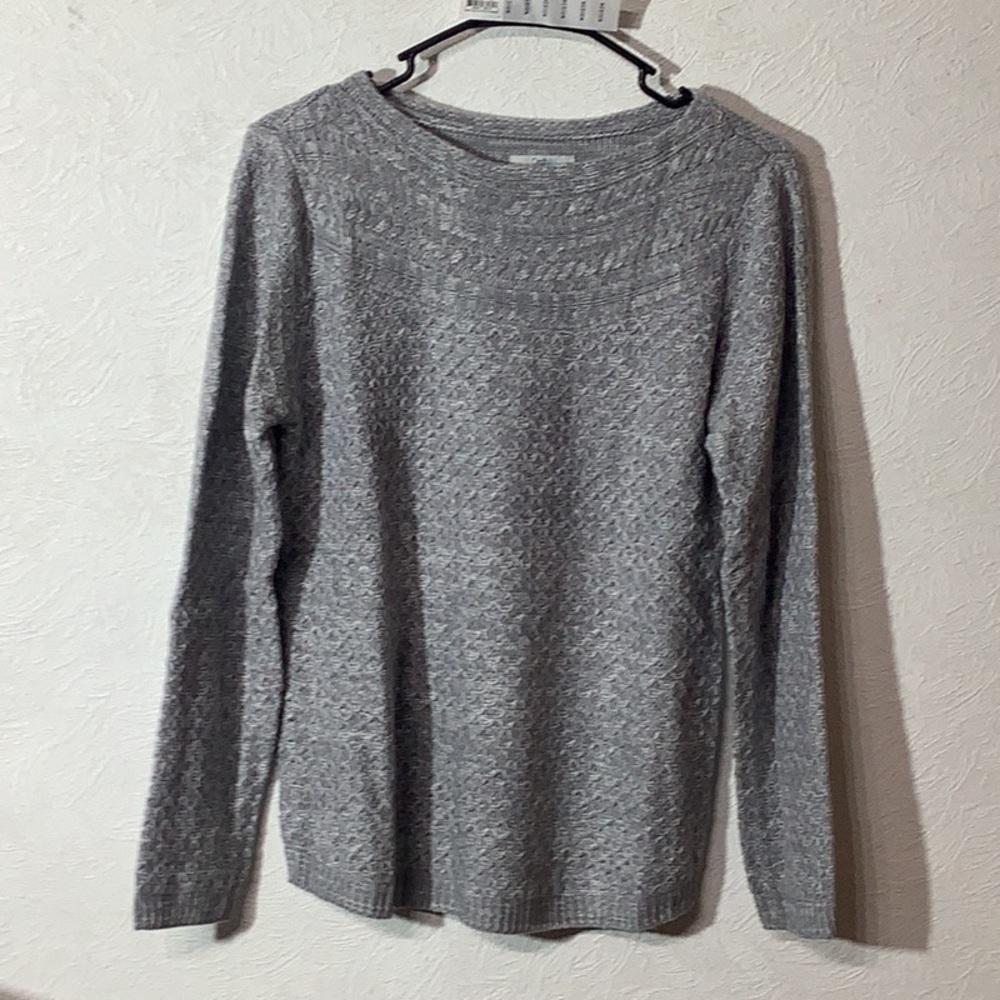 Croft & Barrow NEW - Sz M - knit lightweight sweater - yoke tuck stitch per tag - Picture 2 of 12